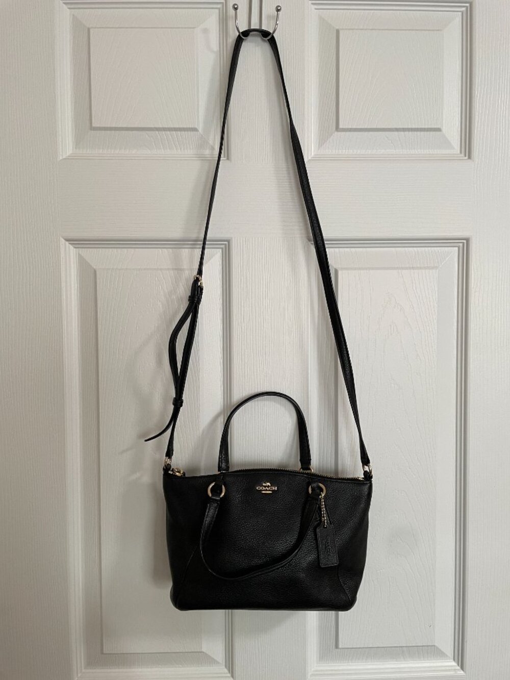Coach - Small Kelsey Satchel in Black Pebble Leather Handbag - Picture 2 of 12